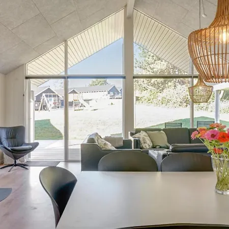 Villavilla 504 - Strand, Nordsjaelland * Vejby